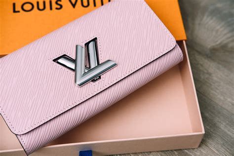 Louis Vuitton twist wallet